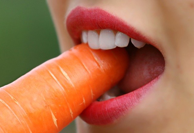 does-carrot-juice-stain-teeth-best-juicer-for-leafy-greens